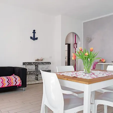 Mariva Apartment *